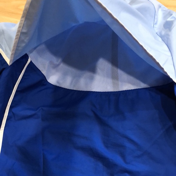 Nike Windbreaker - Picture 4 of 4